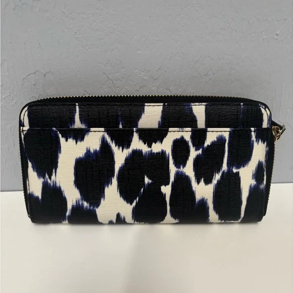Kate Spade Black and White Patterned Wallet - Picture 3 of 4